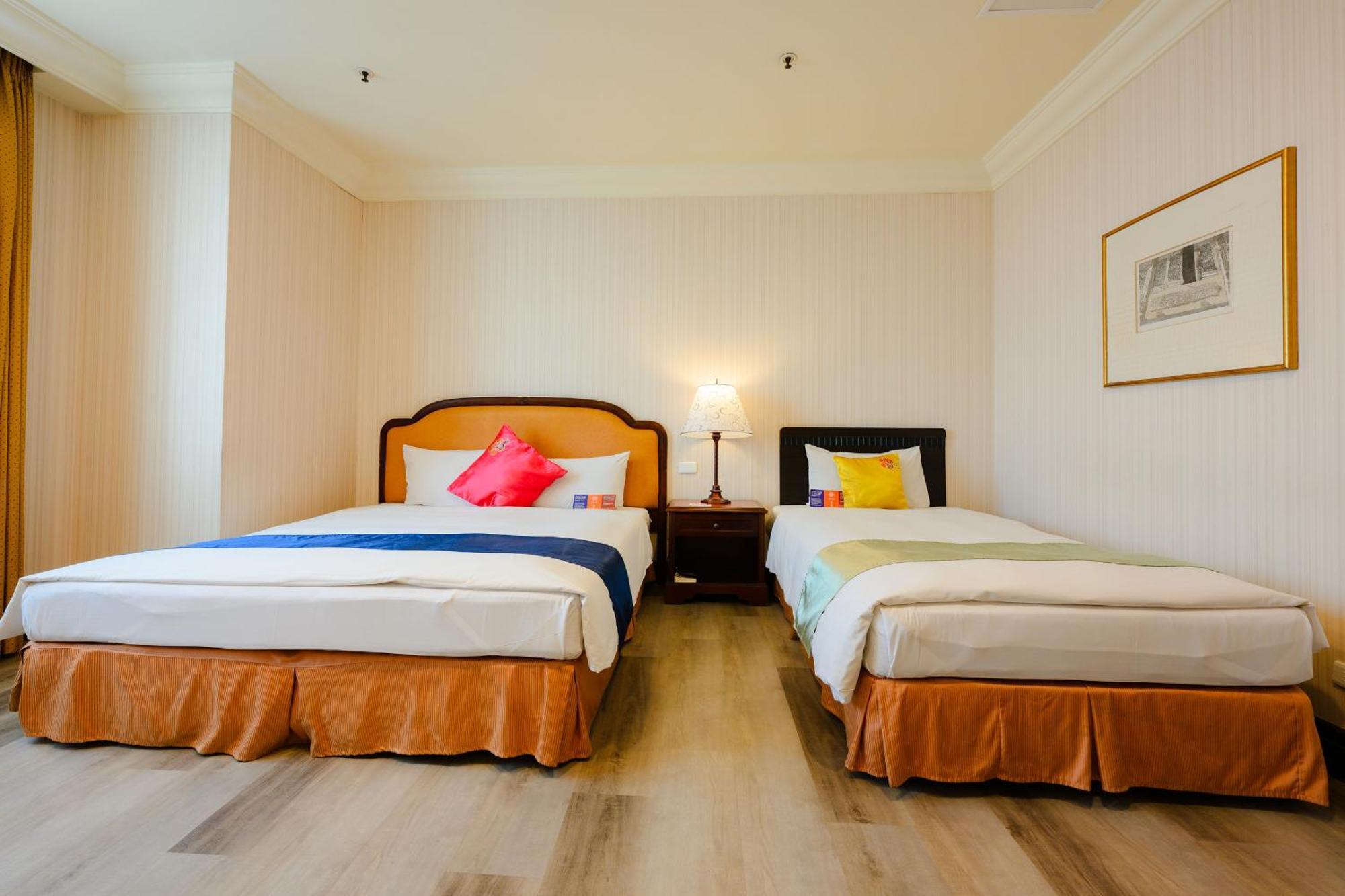 Wei-Yat Grand Hotel Tainan Exterior foto