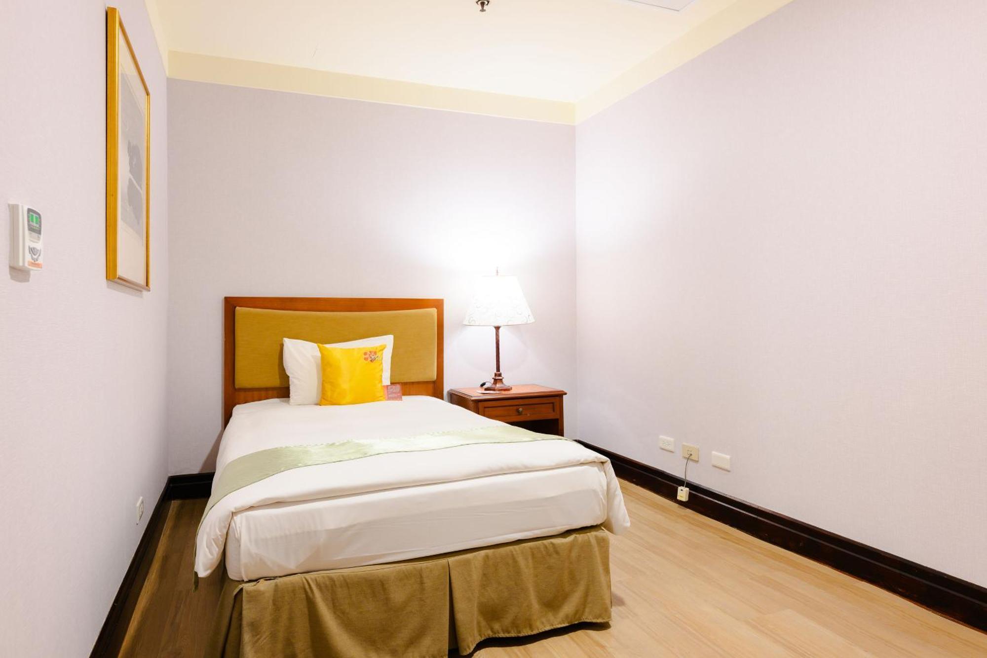 Wei-Yat Grand Hotel Tainan Exterior foto