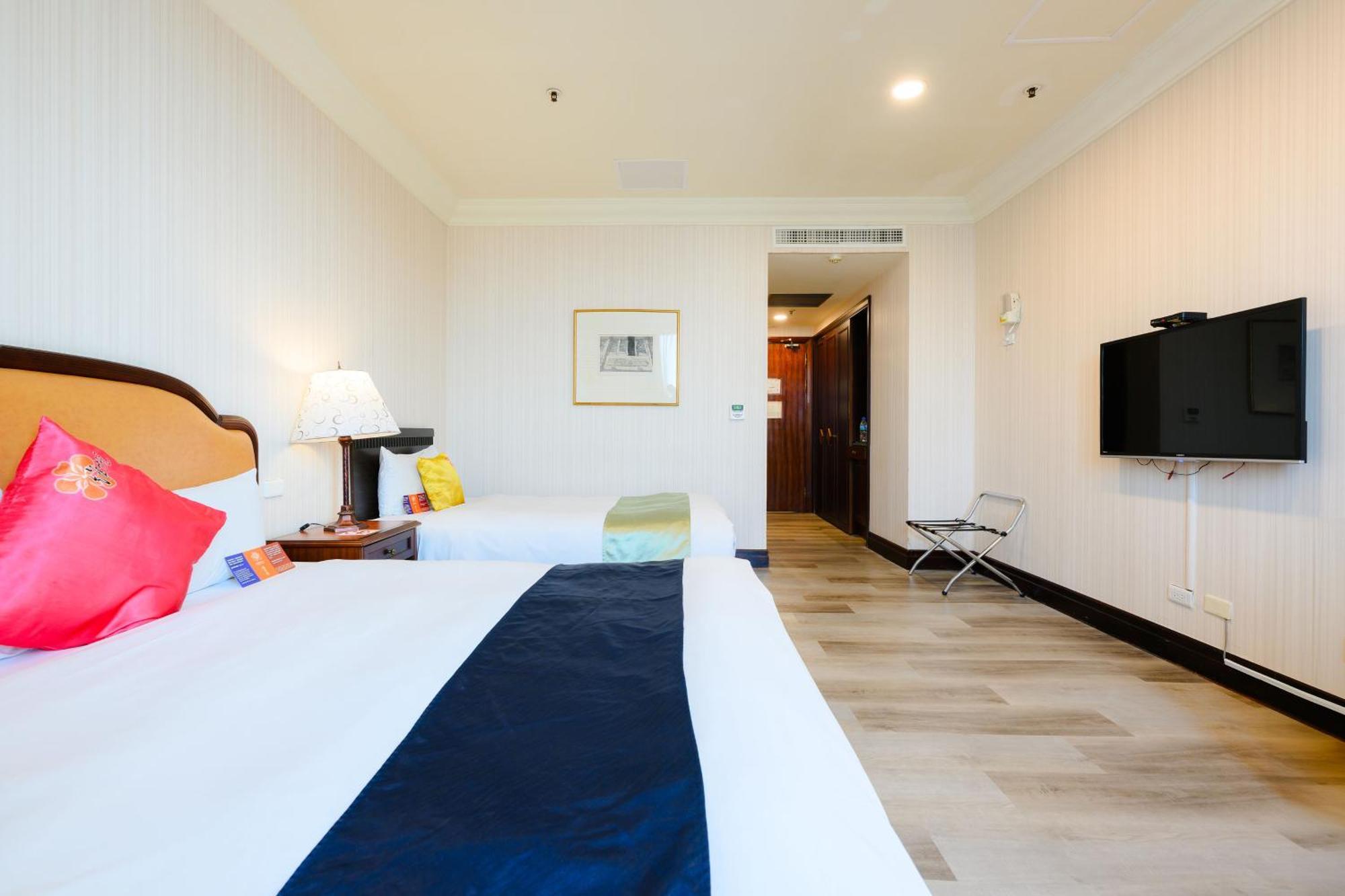 Wei-Yat Grand Hotel Tainan Exterior foto