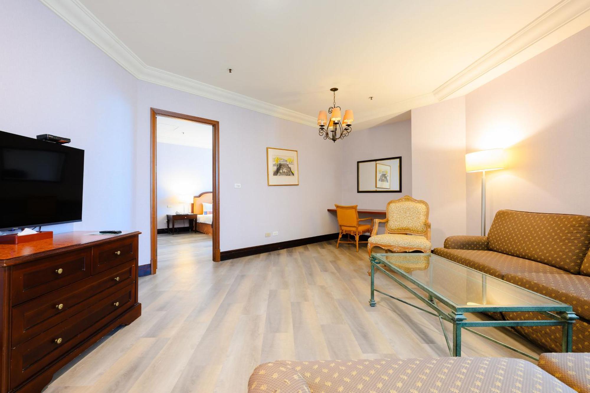 Wei-Yat Grand Hotel Tainan Exterior foto