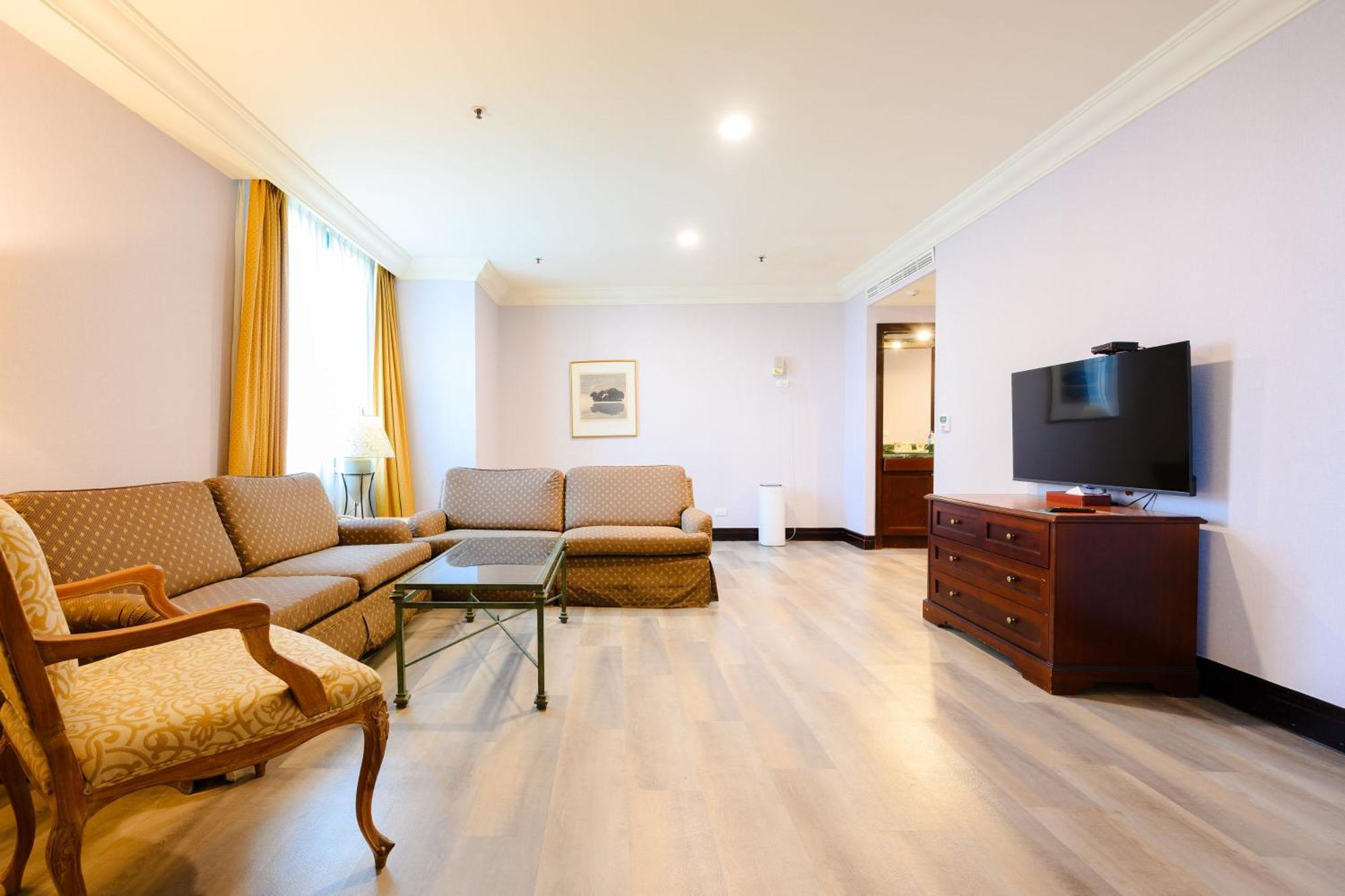 Wei-Yat Grand Hotel Tainan Exterior foto