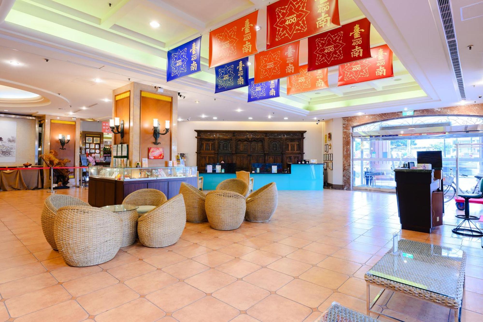 Wei-Yat Grand Hotel Tainan Exterior foto
