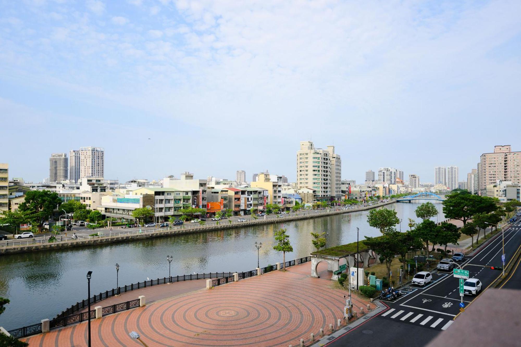 Wei-Yat Grand Hotel Tainan Exterior foto